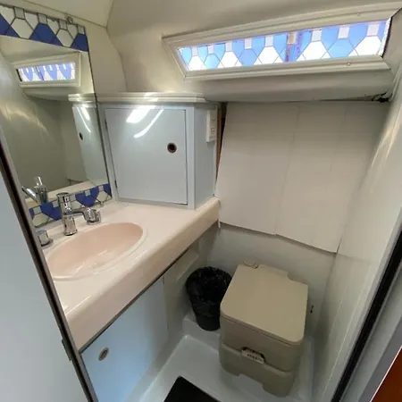 Experiencia En El Mar M Bateau-hôtel Gijón